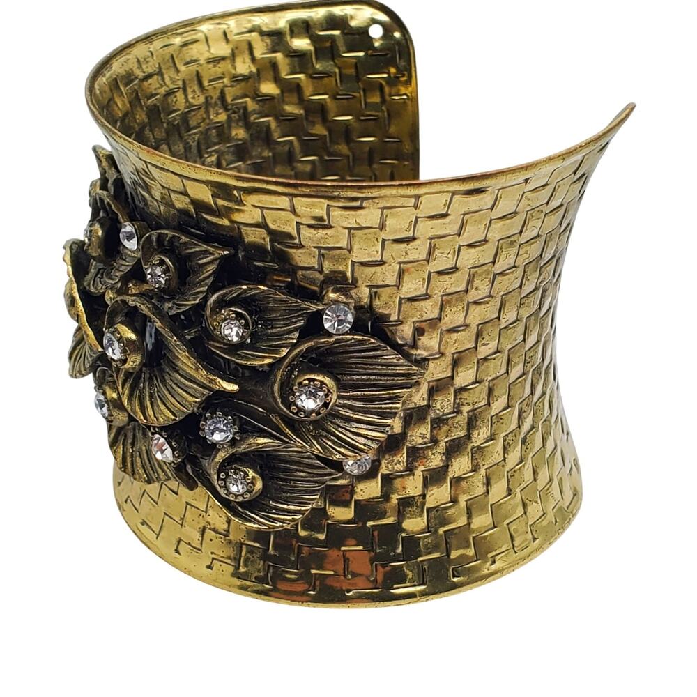 Gold Tone Cuff Bracelet Wide Rhinestone Leaf Statement Bangle Basketweave‎ 1980s